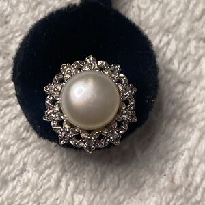 # 06 Sterling silver 925 Elegant Pearl and Crystal Earrings